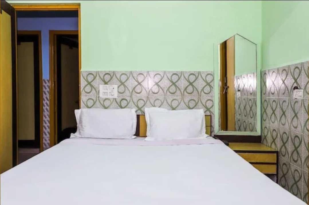 Pop Hotel Nand Palace Jhansi Exterior photo