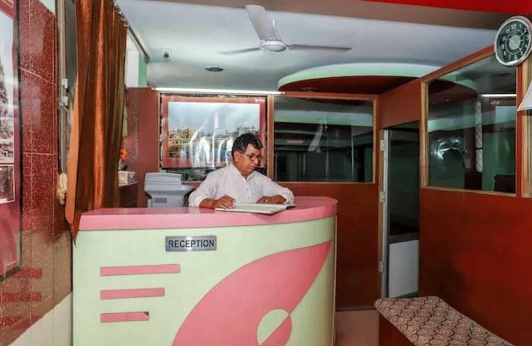Pop Hotel Nand Palace Jhansi Exterior photo